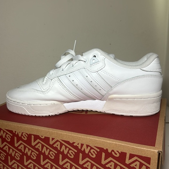 Adidas Rivalry Lows - Picture 5 of 6